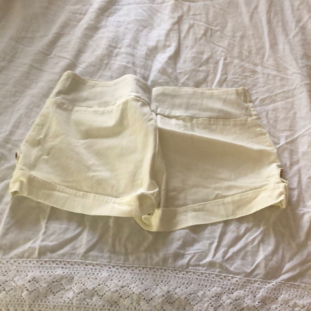 Shorts - Picture 3 of 3